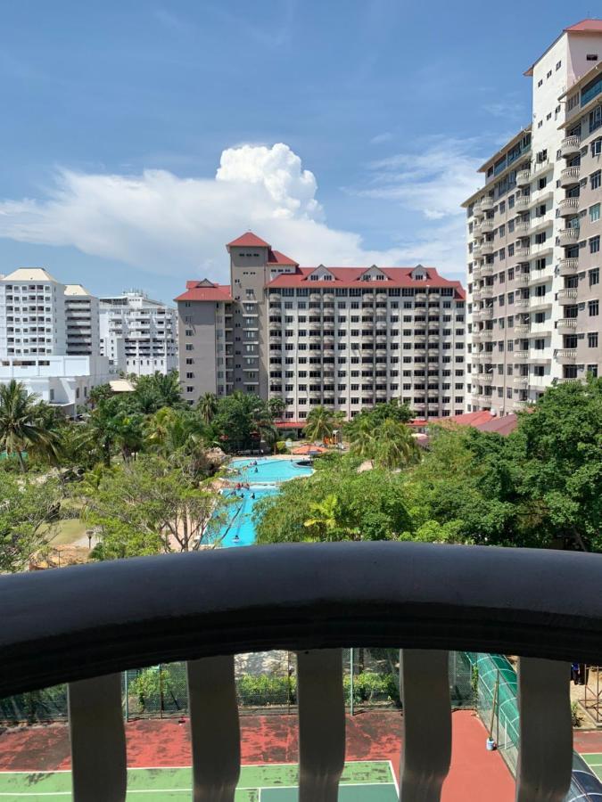Port Dickson Glory Beach Resort Apartment 5Pax 3Br Exterior photo